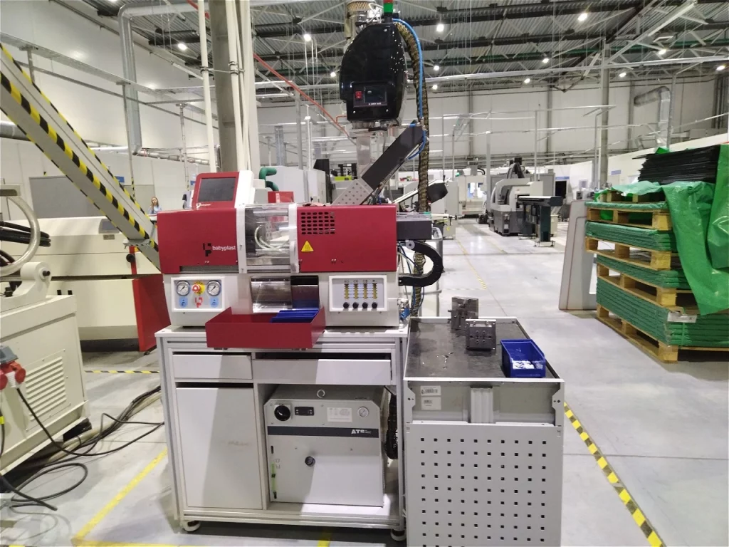 Термопластавтомат Babyplast