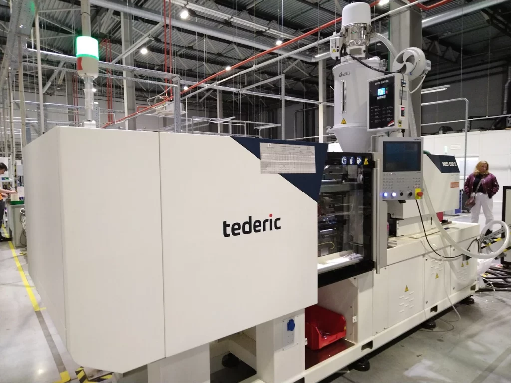 Термопластавтомат Tederic